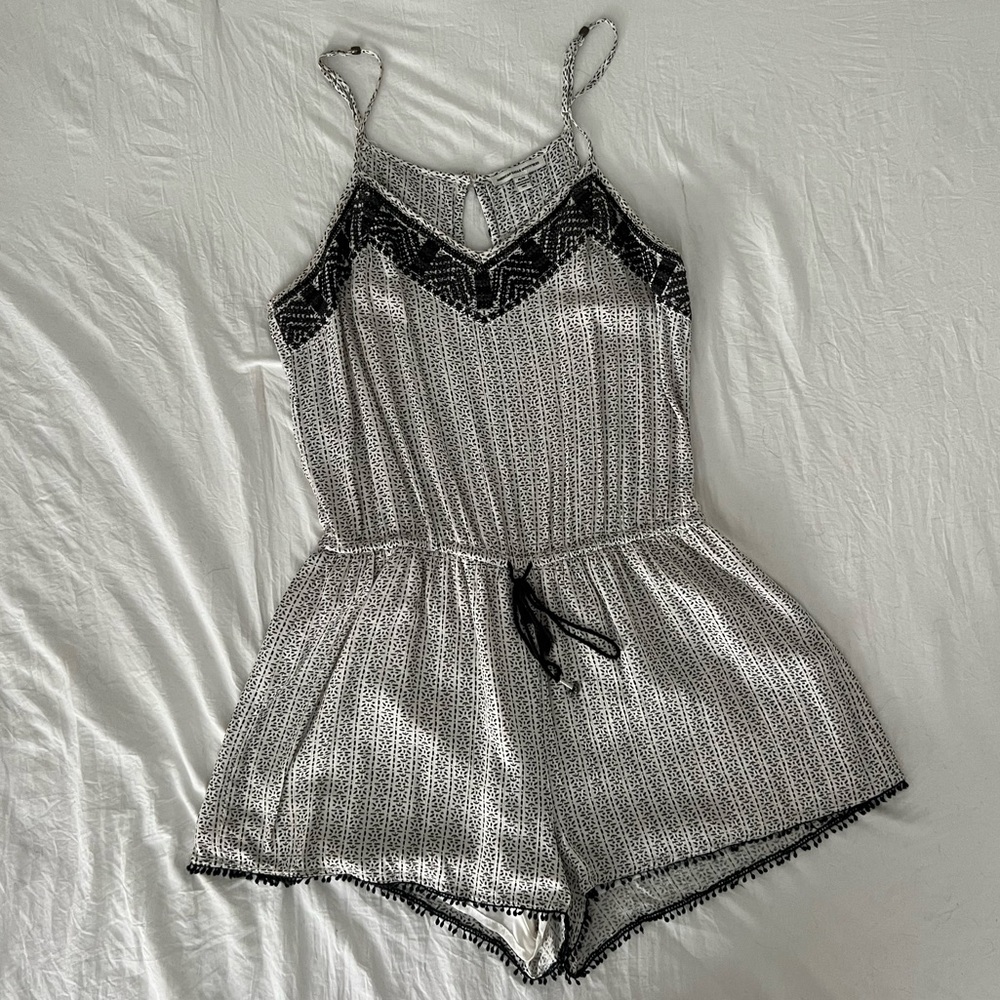 AE Romper Size M